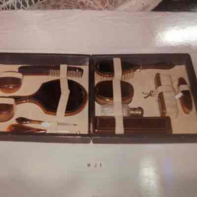 Lady's Travel Grooming Case