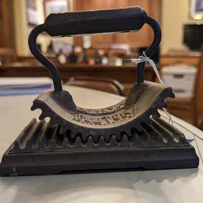 Pressing Iron for Fluting