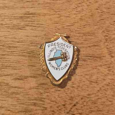 Presidents Pin Illinois Federation Women's Clubs