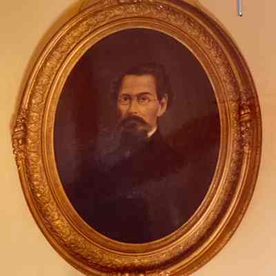 Oval Frame Portrait