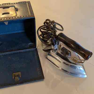 Electric Iron with Cord and Traveling Case