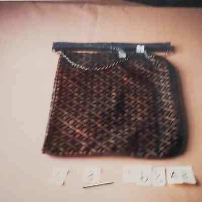 Pouch Purse and Frame
