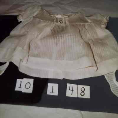 White Batiste Baby Doll Dress - Tie Back - Lace Trim on Cuffs and Collar