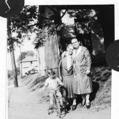 PH-1203d-Addie Rugen and others