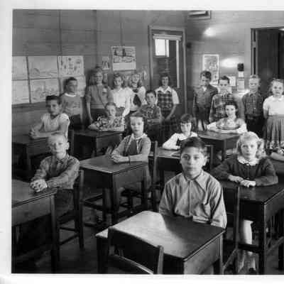 PH-2086-Rugen School 2nd grade, 1946-47