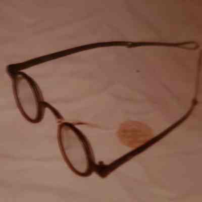 Eyeglasses