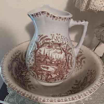 Toilet Articles - Chamber pitcher