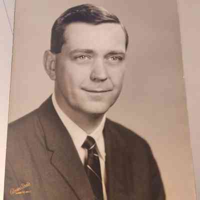 Photos of Robert Renneckar
