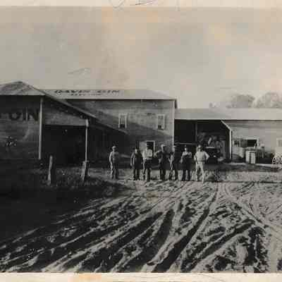 Davis Cotton Gin [Photograph]