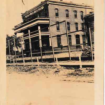 Hotel Don Carlos [Photograph]