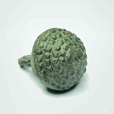 Dug 1500s Spanish Florida Spanish or French Acorn Style Doublet Button – Large