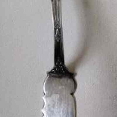 1910 Gorham Sterling Silver Jam Knife