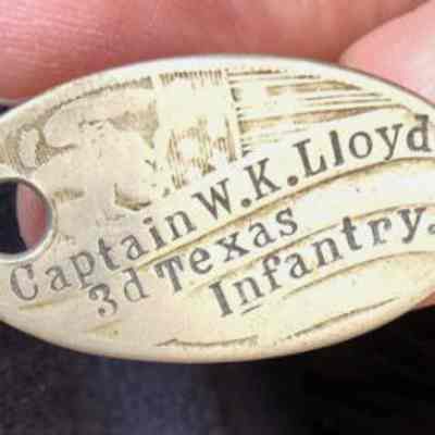 Walter Lloyd [Dog Tag]