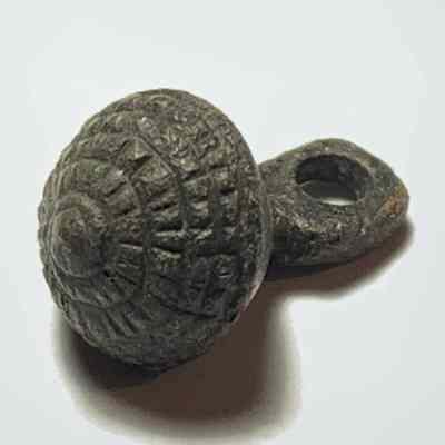 1600s Spanish Florida Spain French Acorn Doublet Button - Very Small #2 (104)