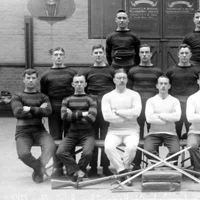 Group photo at physical bayonet training HQ, Aldershot