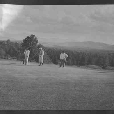 Golfing at the Mountain View Grand