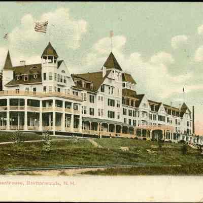 The Mount Pleasanthouse, Brettonwoods, N.H.