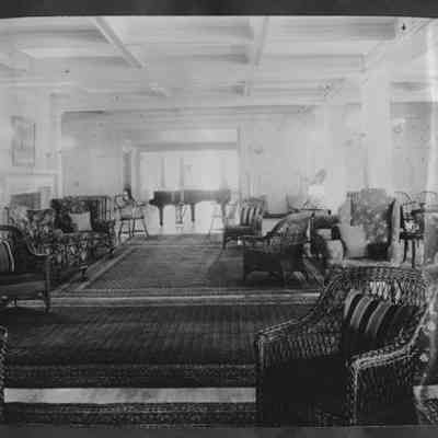 Inside the Mountain View Grand