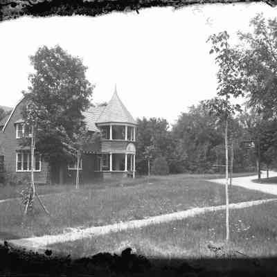 Wentworth Hall