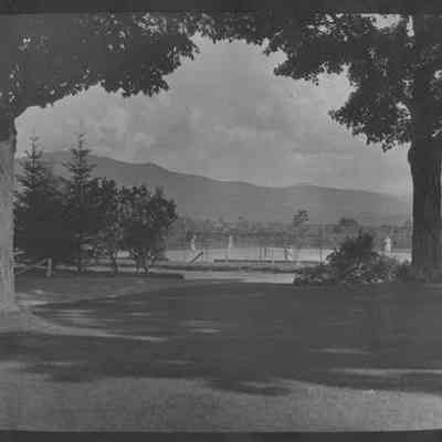 Grounds by the Mountain View Grand