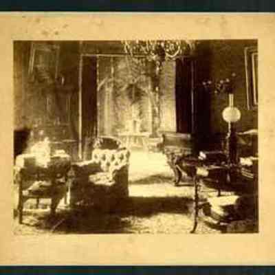Late 19th Century Style Living Room