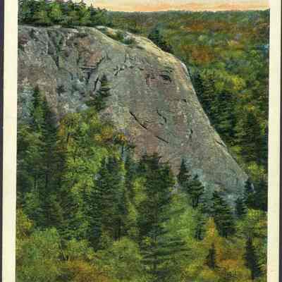 Elephant's Head at entrance to Crawford Notch
