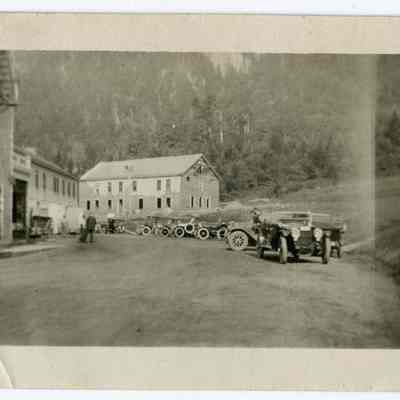 Automobiles The Balsams