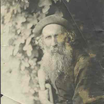 Amos Thompson