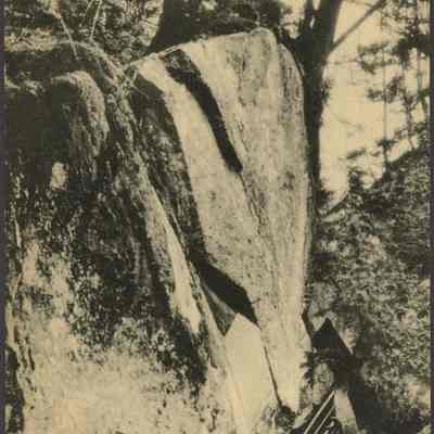 At the guillotine of the Lost River Canyon, White Mountains NH