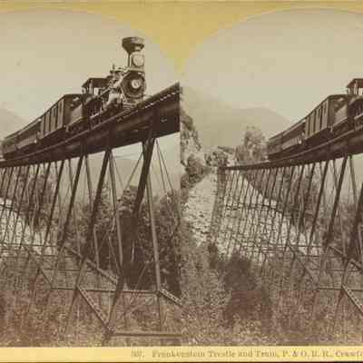 Frankenstein Trestle and Train, P. & O. R. R., Crawford Notch NH.