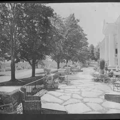 Patio at the Mountain View Grand