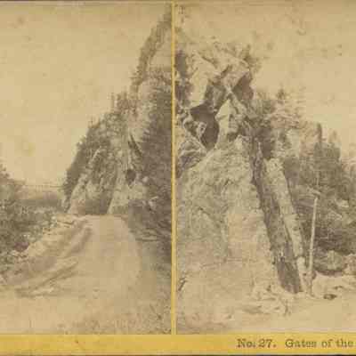 Gates of Crawford Notch
