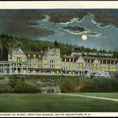 The Mount Pleasant at night, Bretton Woods, White Mountains, N.H.