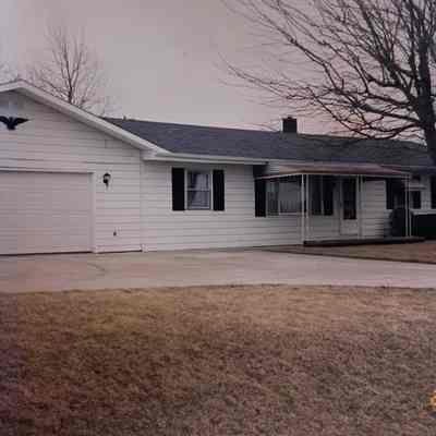 Houses- 701 S. R 13 N., North Manchester IN