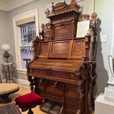 Reed Organ