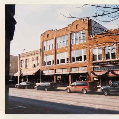212-216 Watson Street 2000