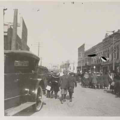 March up 200 block of Watson - women?