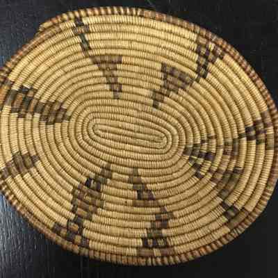 Trivet