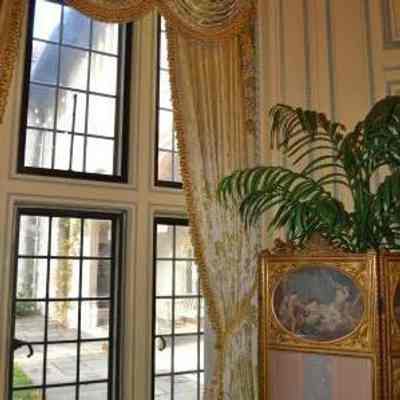 Curtain