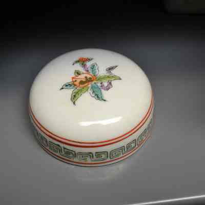 Lid