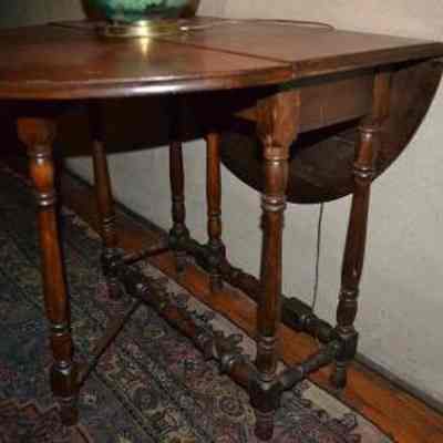 Gateleg Table