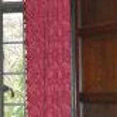 Curtain