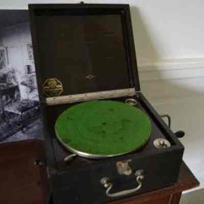 Record Player