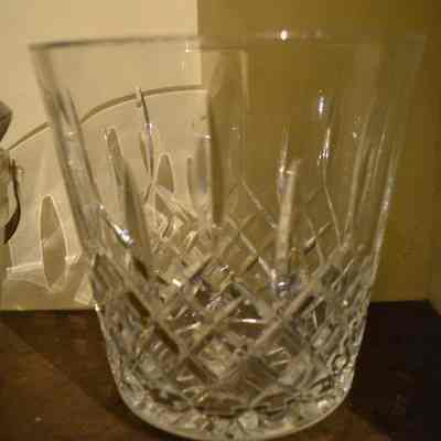 Ice bucket