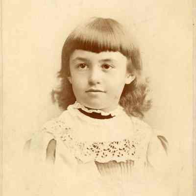 Coe_MC_014: Portrait of Mai Coe as a child, photographed by Wolfenstein