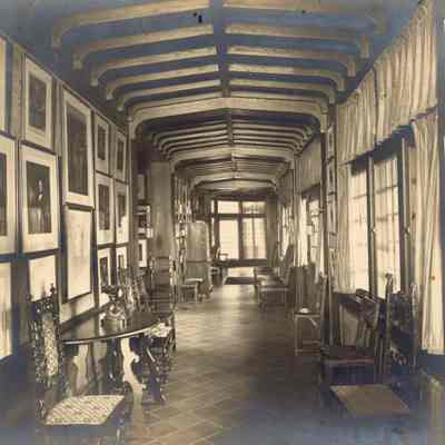 Byrne_003: Interior hallway, photographed by Underwood & Underwood