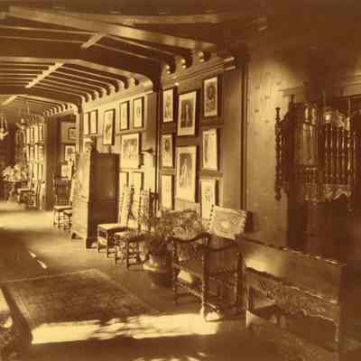 Byrne_041: Interior of hallway