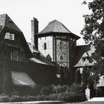 Byrne_047: Exterior of Byrne House
