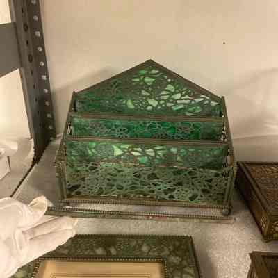 Showing broken part of letter rack