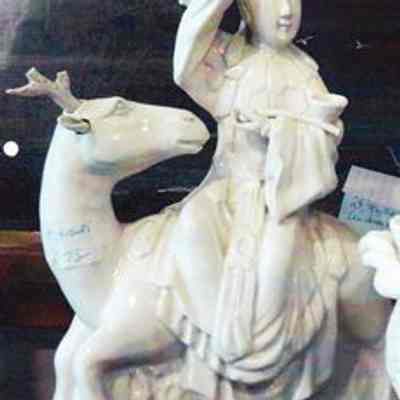 Figurine